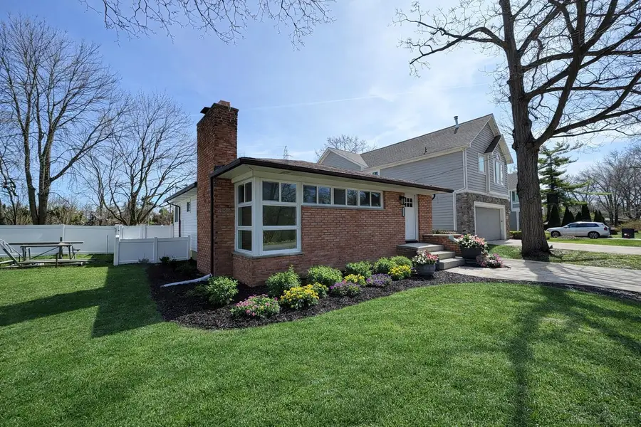 2051 Avondale, Sylvan Lake, MI 48320 - #2