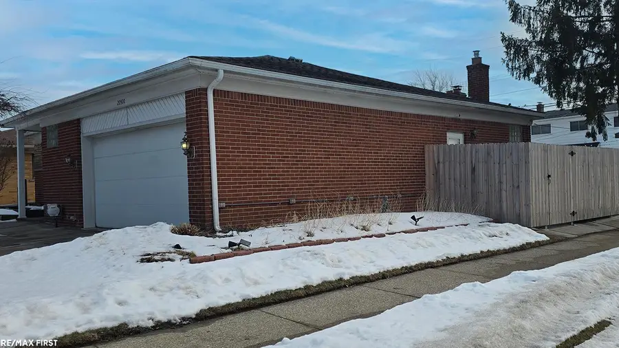 20900 Bayside, Saint Clair Shores, MI 48081 - #2
