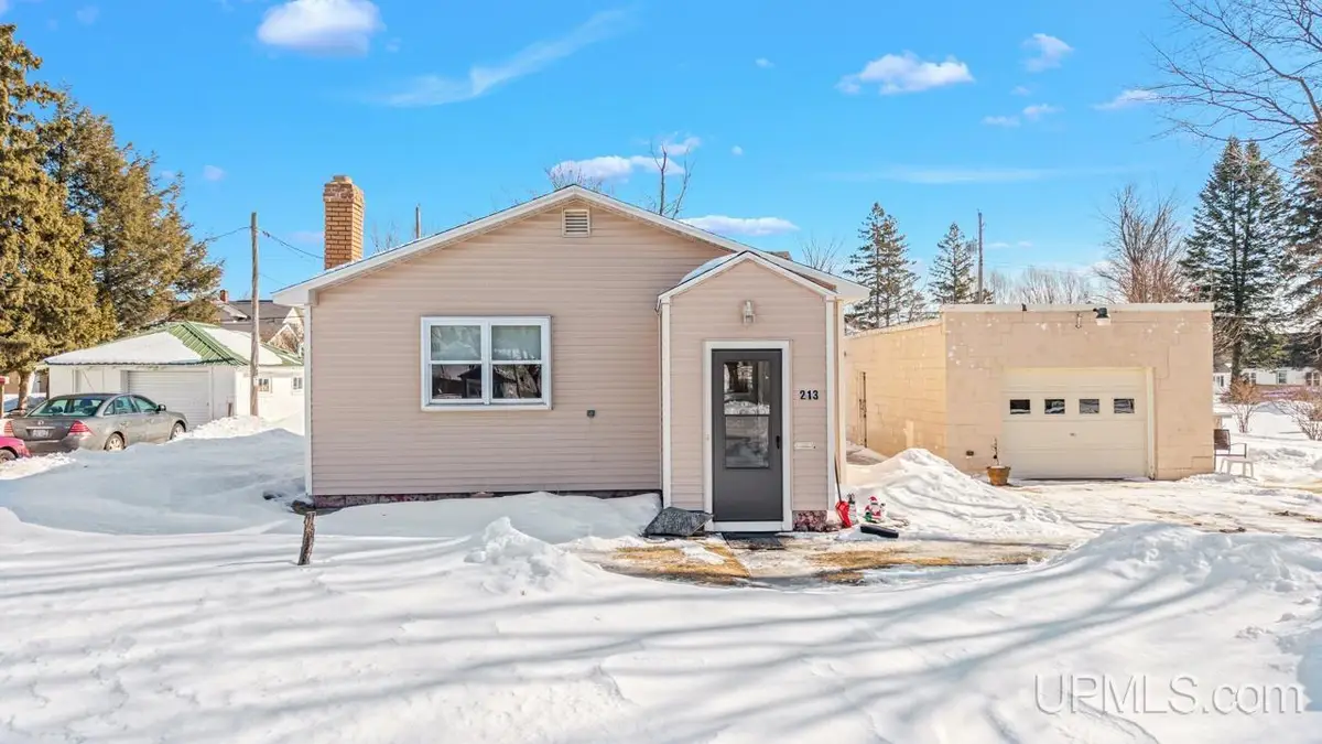 213 Roseland, Kingsford, MI 49802 - #1