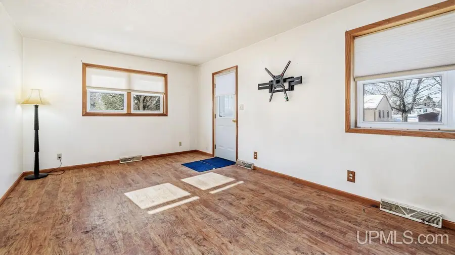 213 Roseland, Kingsford, MI 49802 - #2