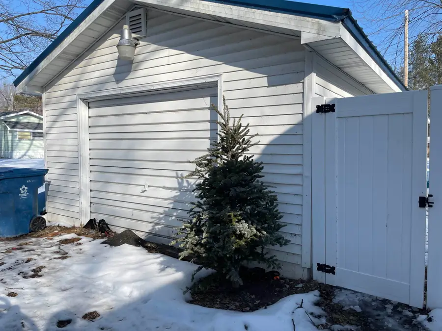 3211 M 18, Beaverton, MI 48612 - #3