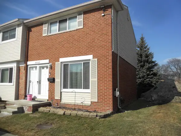 8225 Dartmouth, Warren, MI 48093