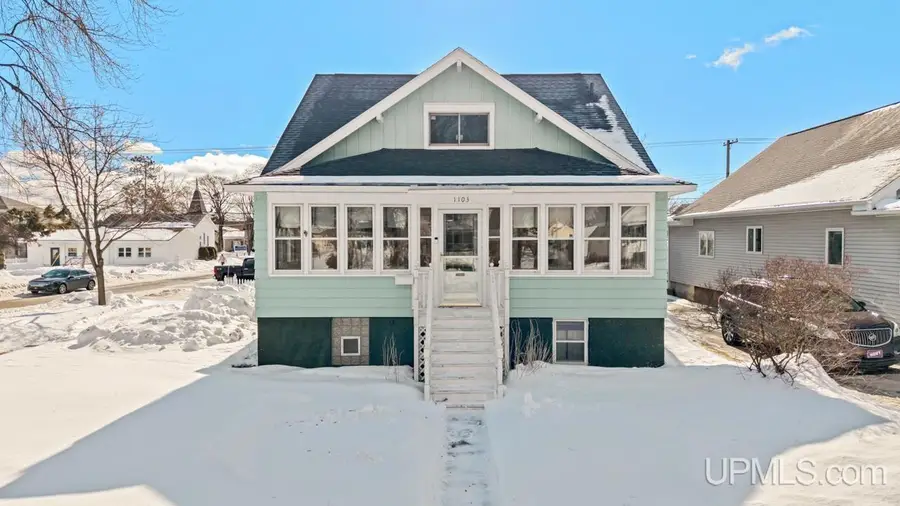 1103 Minnesota, Gladstone, MI 49837 - #3