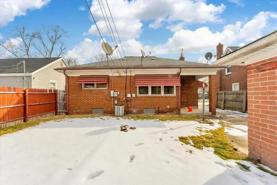 21023 Caledonia, Hazel Park, MI 48030 - #3