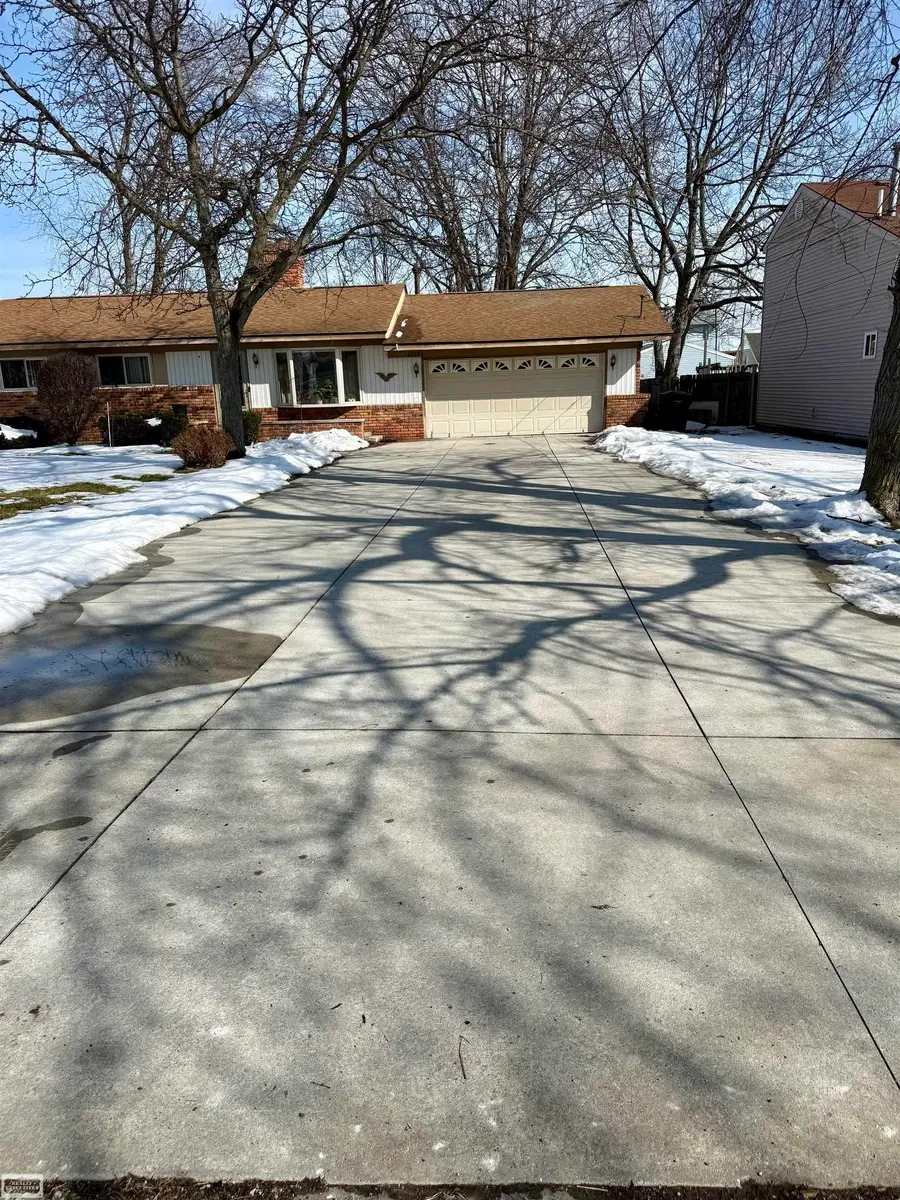 41164 Belvidere, Harrison Township, MI 48045 - #2