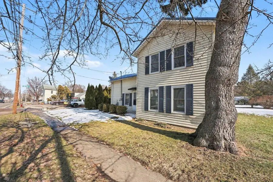 901 S Kalamazoo, Marshall, MI 49068 - #2