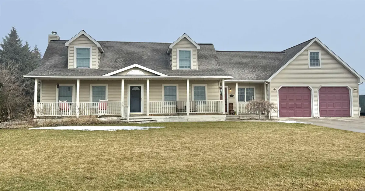 77 E Borton, Essexville, MI 48732 - #1