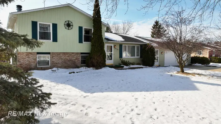 1415 W North Union, Auburn, MI 48611 - #3