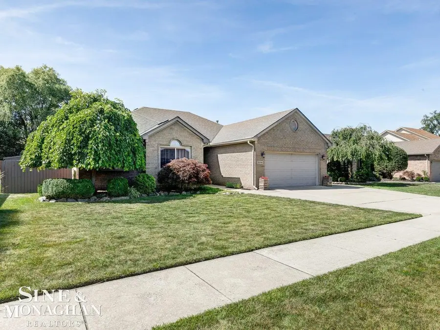 20350 Hummingbird, Macomb, MI 48044 - #2