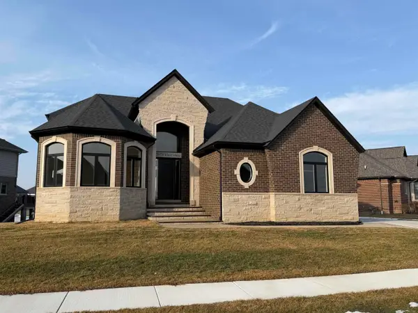 15973 Via Colico, Macomb, MI 48042