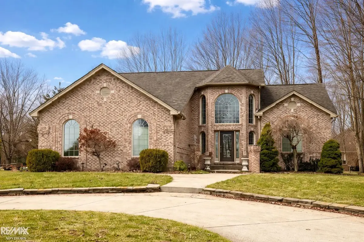 68135 Lake Angela, Richmond, MI 48062 - #1