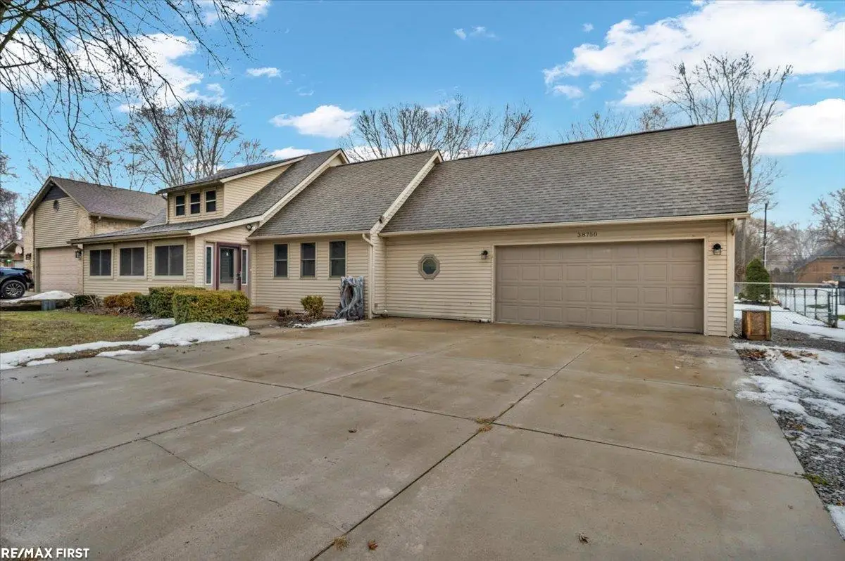 38750 Pineridge, Harrison Township, MI 48045 - #1