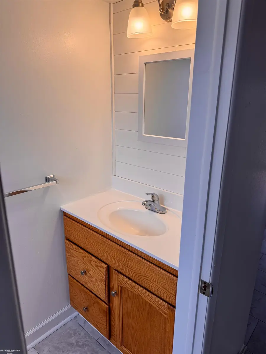 8653 Sterling, Center Line, MI 48015 - #3