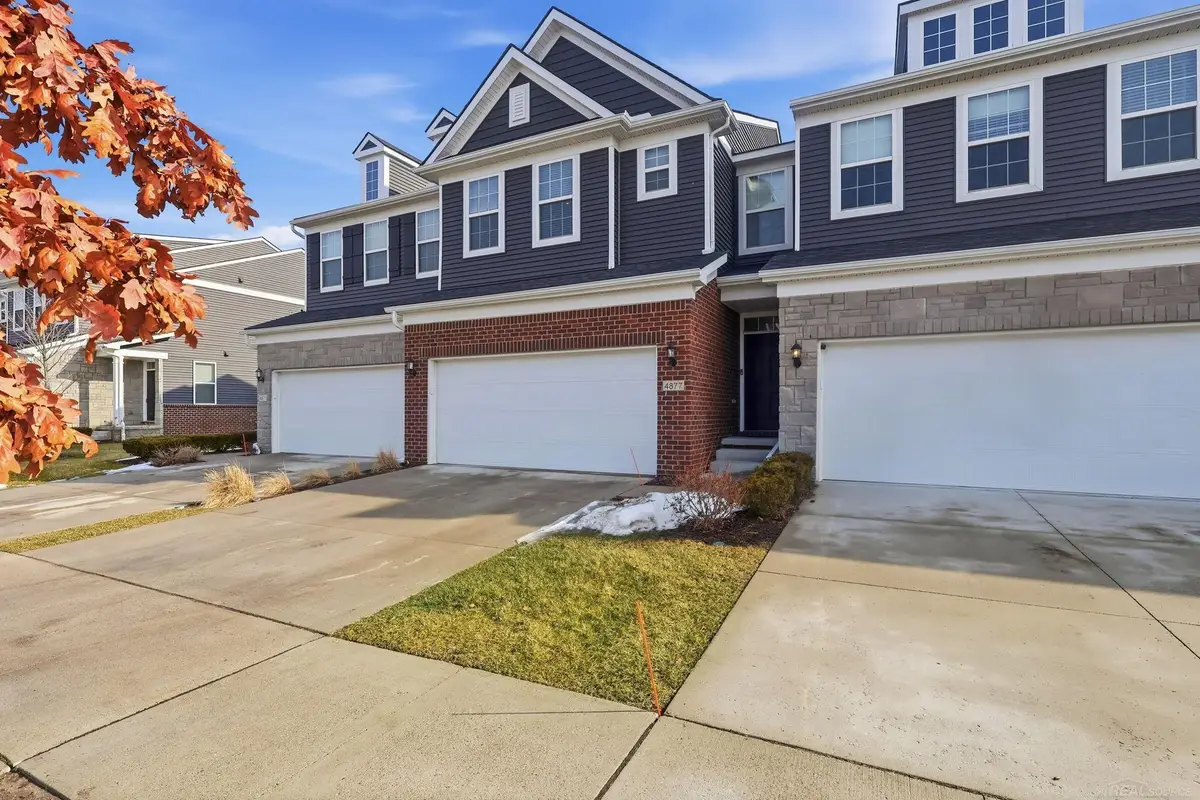 4877 Broomfield, Lake Orion, MI 48359 - #1