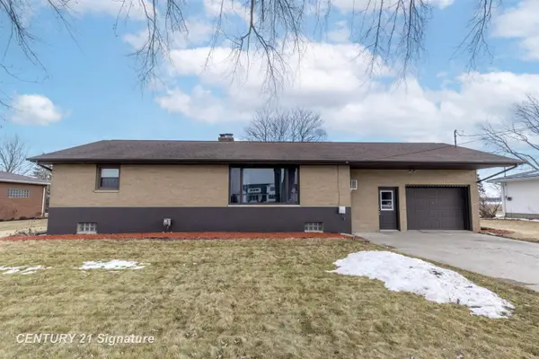 6867 S 3 Mile, Bay City, MI 48706