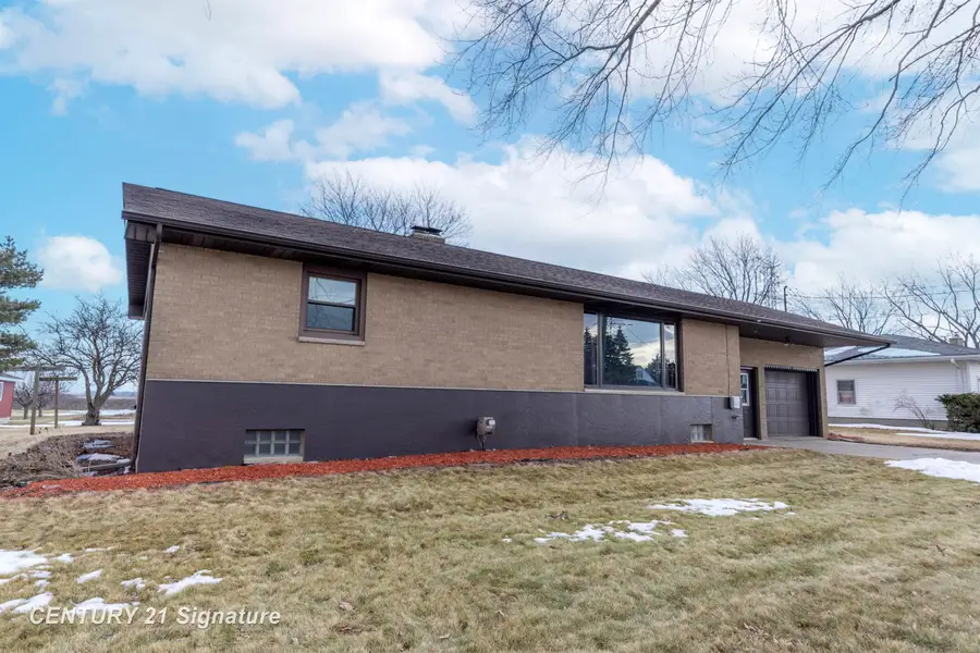 6867 S 3 Mile, Bay City, MI 48706 - #2