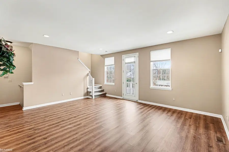 56659 Long Island, Shelby, MI 48316 - #3