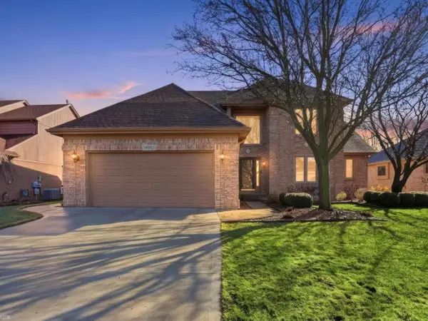 54582 Ashley Lauren, Macomb Twp, MI 48042