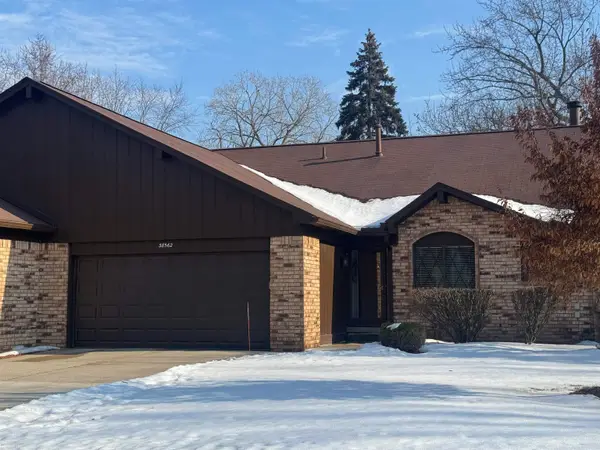 38562 Moravian, Clinton Township, MI 48036