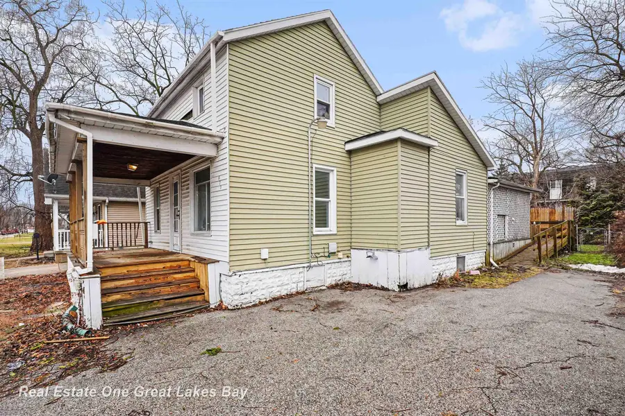 623 N Woodbridge, Saginaw, MI 48602 - #3