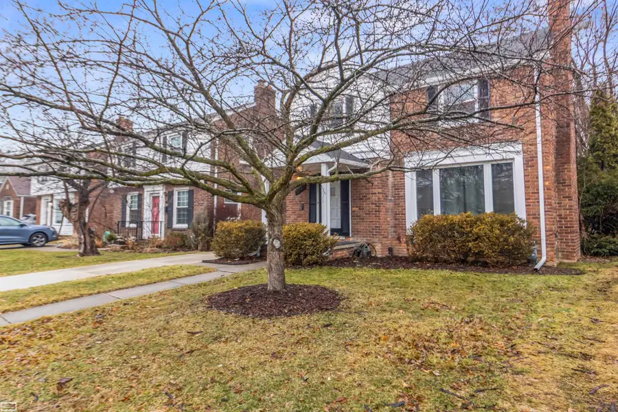 1744 Huntington, Grosse Pointe Woods, MI 48236 - #2