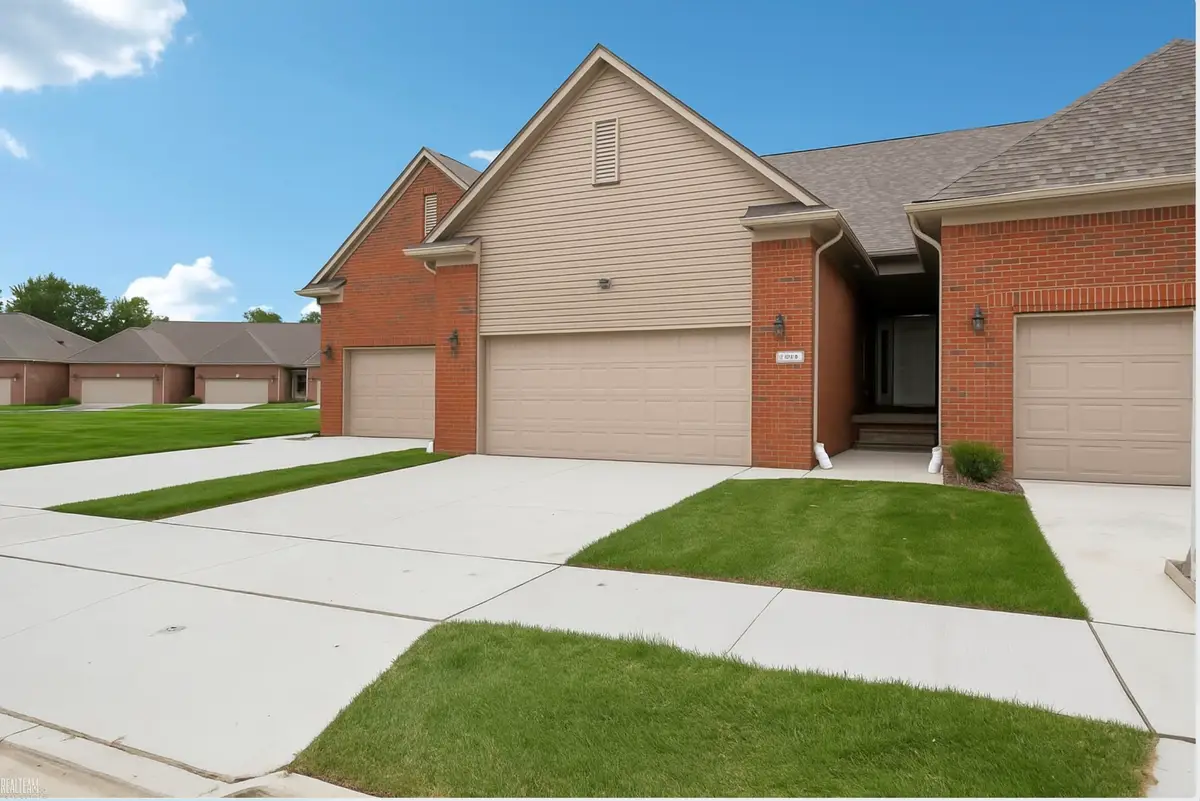 48323 Whittington, Chesterfield, MI 48047 - #1