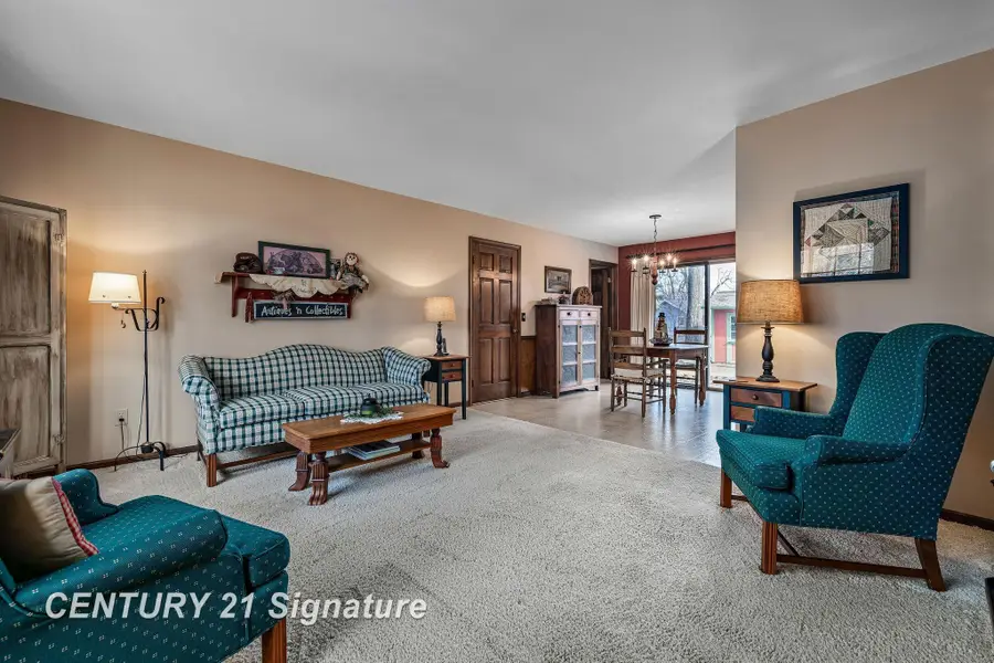 1181 Curwood, Saginaw, MI 48609 - #3