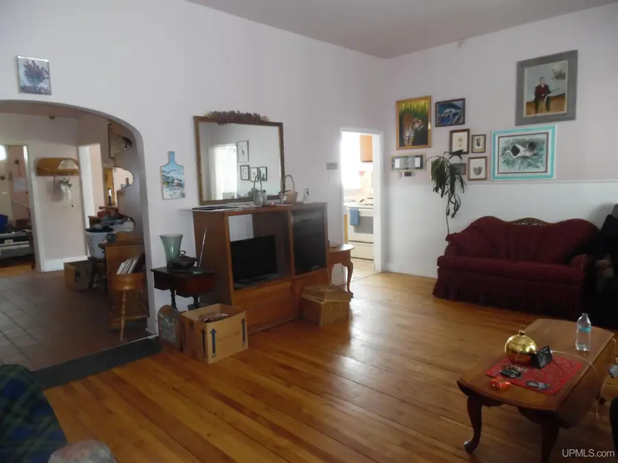 46 Stanton, South Range, MI 49963 - #2