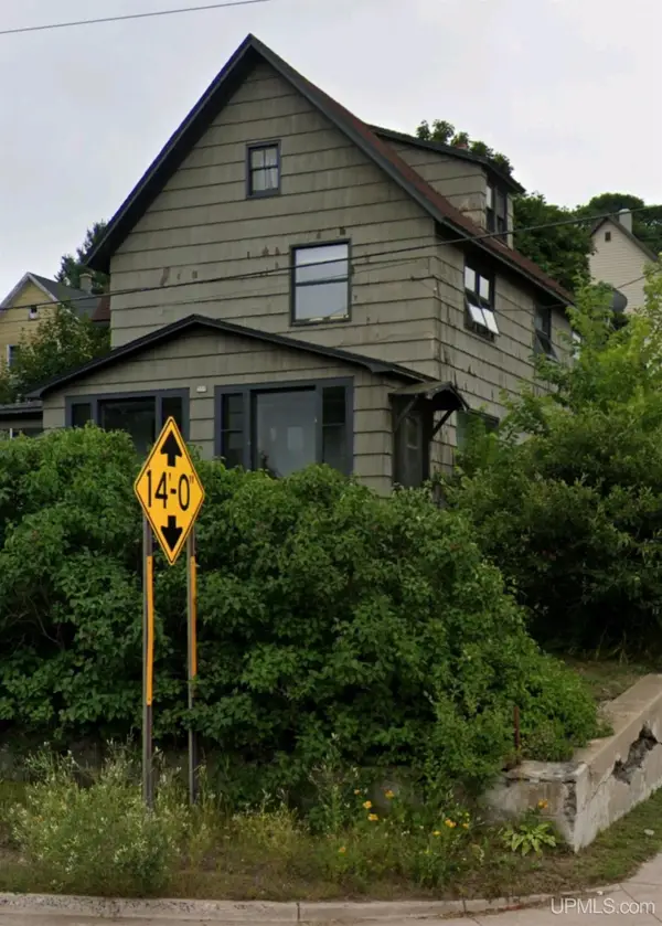 309 W Montezuma, Houghton, MI 49931