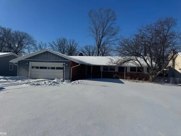 2515 Woodstock, Port Huron, MI 48060