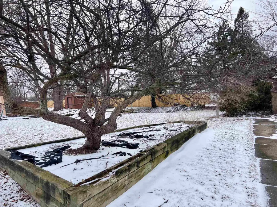 22740 S Nunneley, Clinton Township, MI 48035 - #2