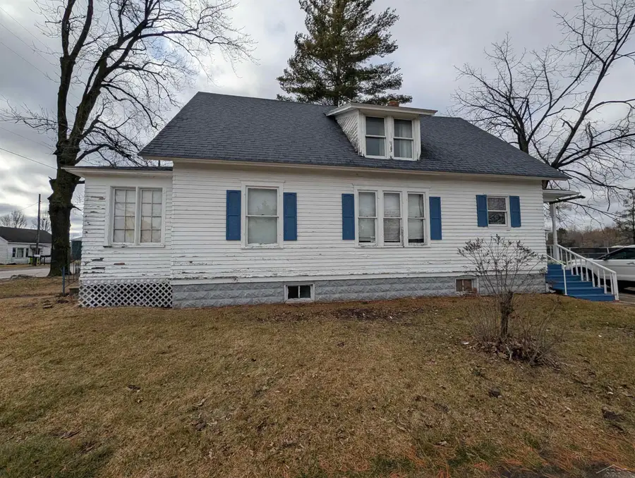 229 E 2nd, Pinconning, MI 48650 - #3