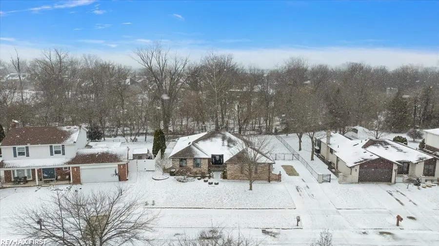 44357 Thunder Bay, Clinton Township, MI 48038 - #3