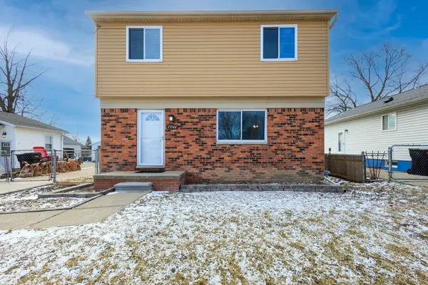 19944 Fenton, Roseville, MI 48066