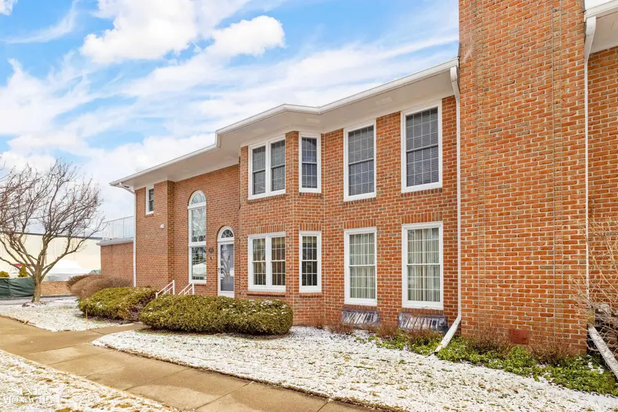 165 Windwood Pointe, Saint Clair Shores, MI 48080 - #3