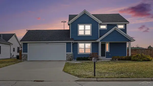 5663 S Stone Briar, Freeland, MI 48623