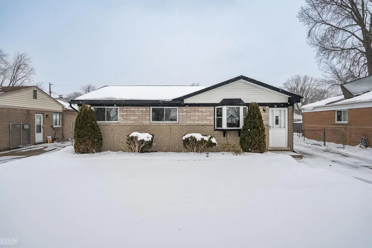 19259 Colman, Clinton Township, MI 48035 - #1