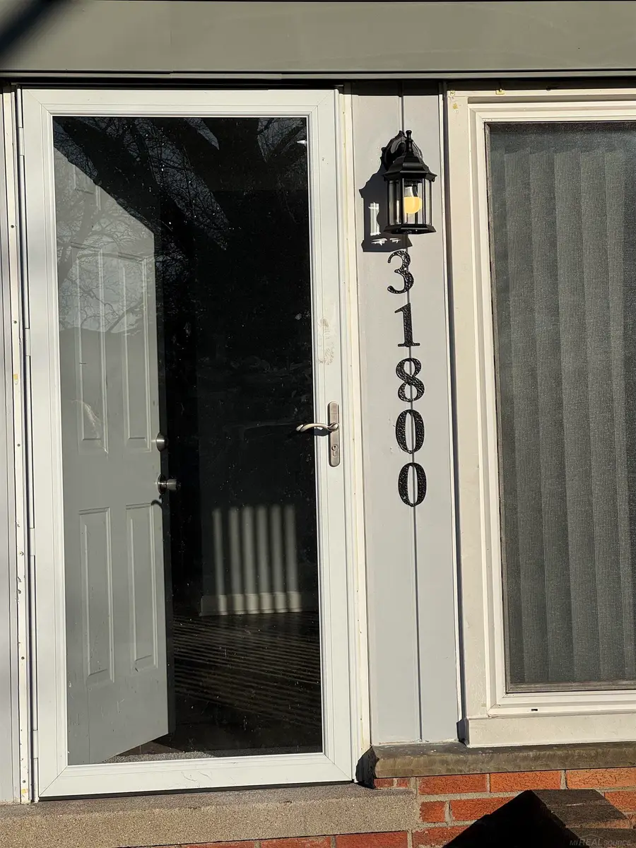 31800 Briar, Saint Clair Shores, MI 48082 - #3