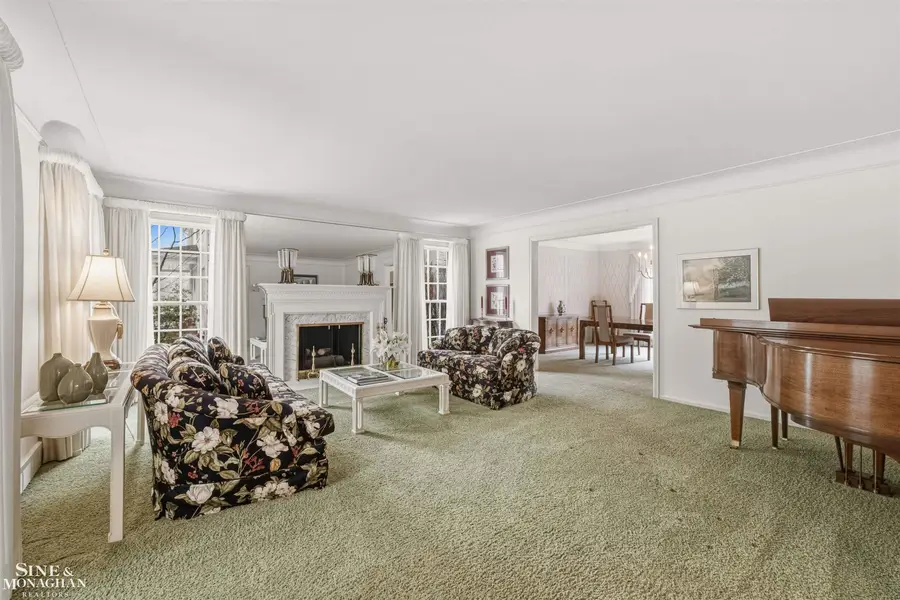 551 Renaud, Grosse Pointe Woods, MI 48236 - #2