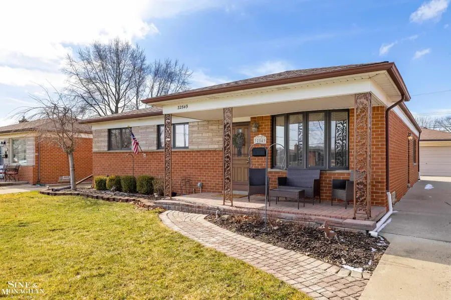 32549 Gloede Drive, Warren, MI 48088 - #2