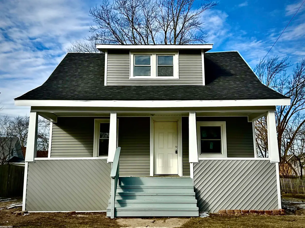 727 13th, Port Huron, MI 48060 - #1