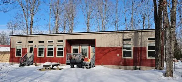 7990 W Herzog, Iron Mountain, MI 49801
