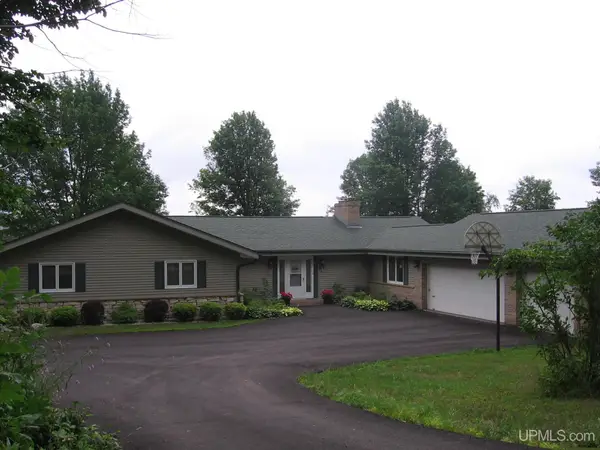 9012 N M64, Marenisco, MI 49967