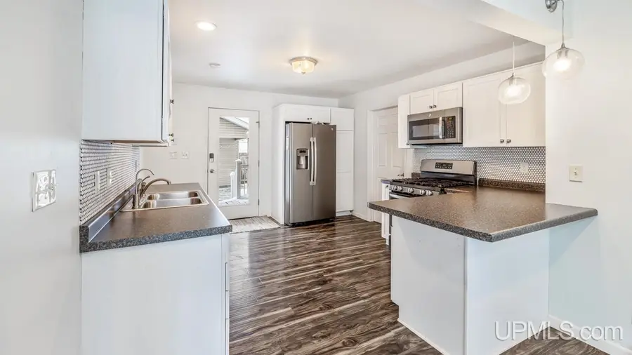 113 Lawrence, Kingsford, MI 49802 - #3