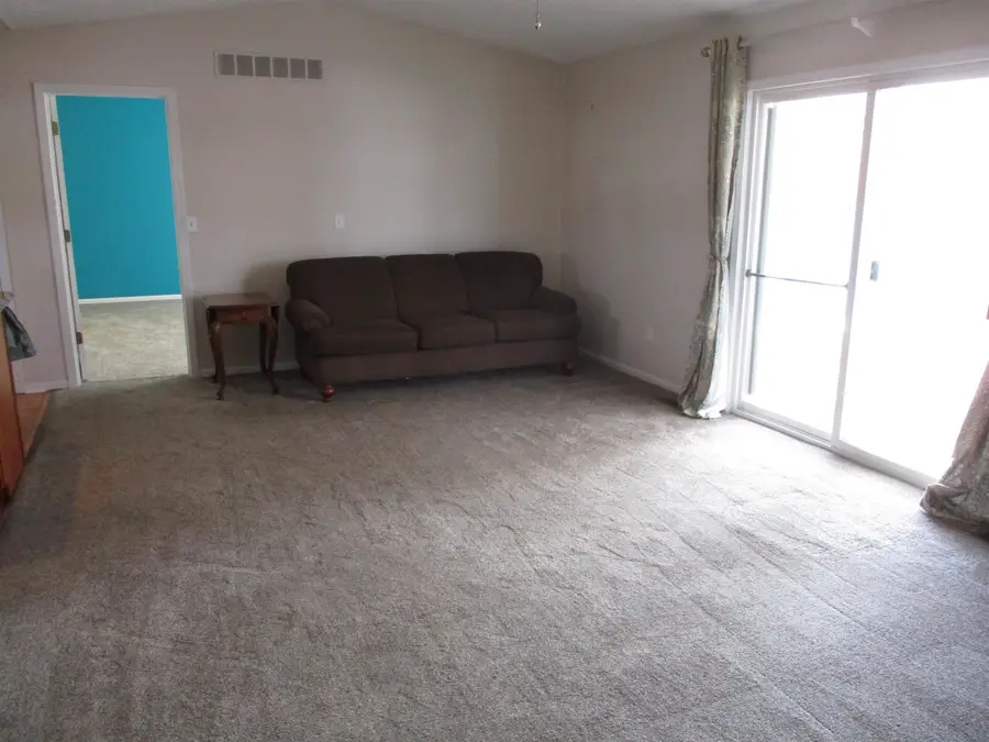 10520 E Garrison Rd, Durand, MI 48429 - #3