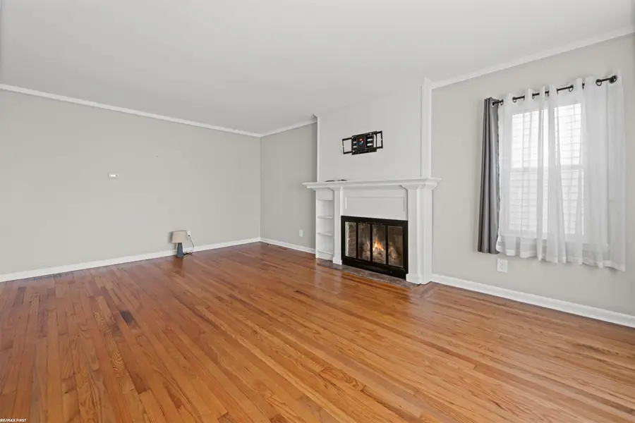 25208 Comfort, Center Line, MI 48015 - #3