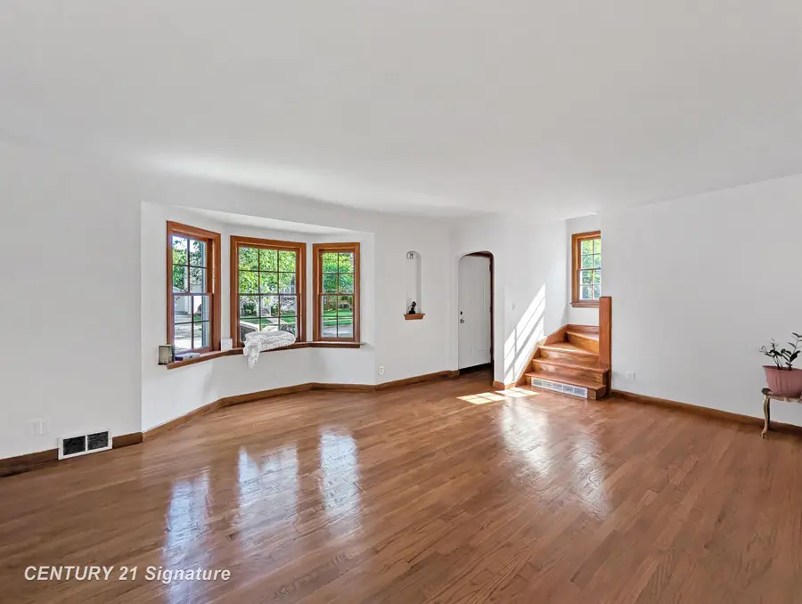 251 Trier, Saginaw, MI 48602 - #2