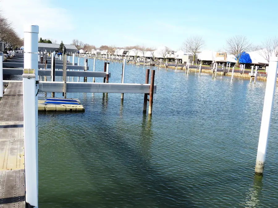 41700 Conger Bay G-269, Harrison Township, MI 48045 - #2