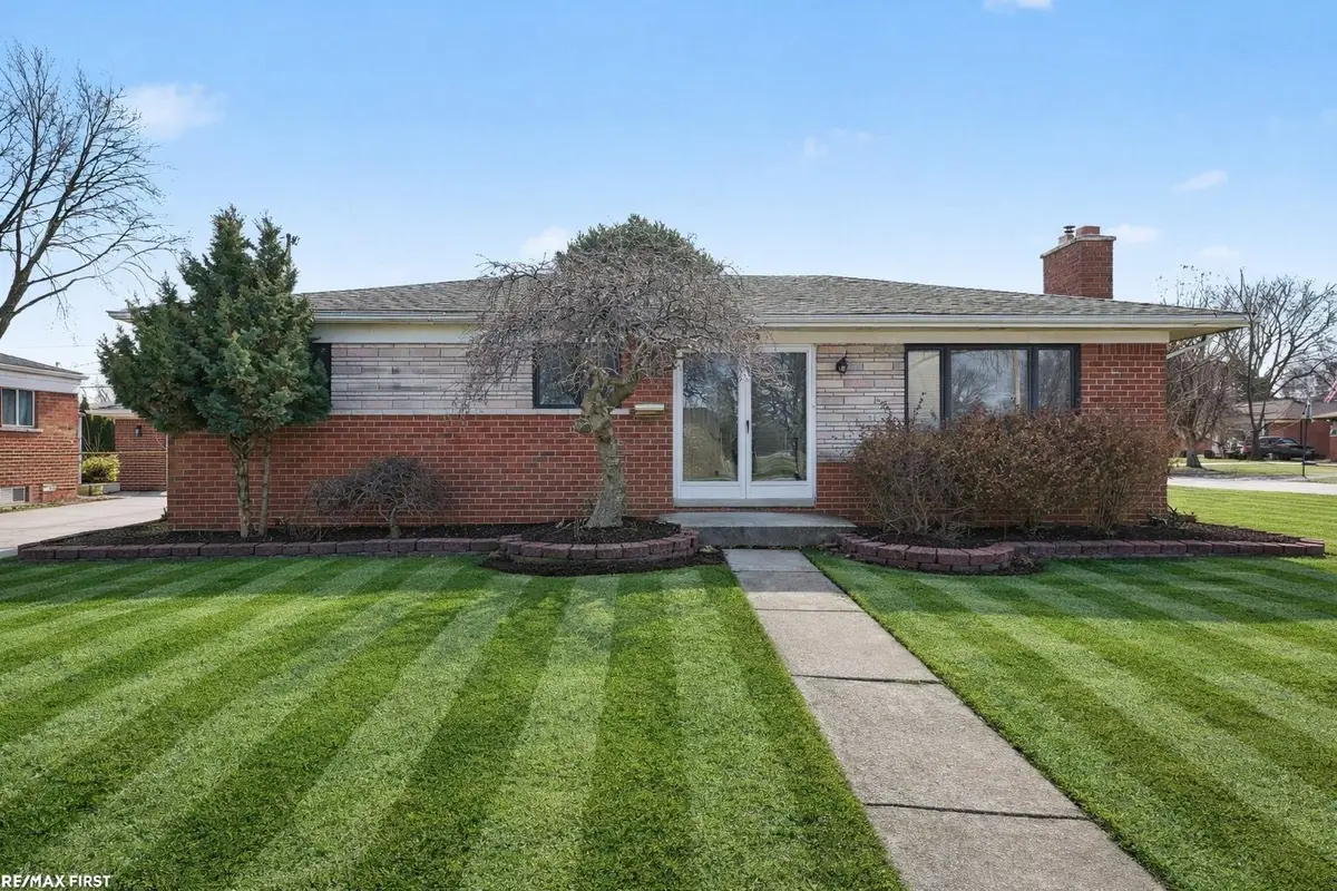 31102 Louise, Warren, MI 48088 - #1