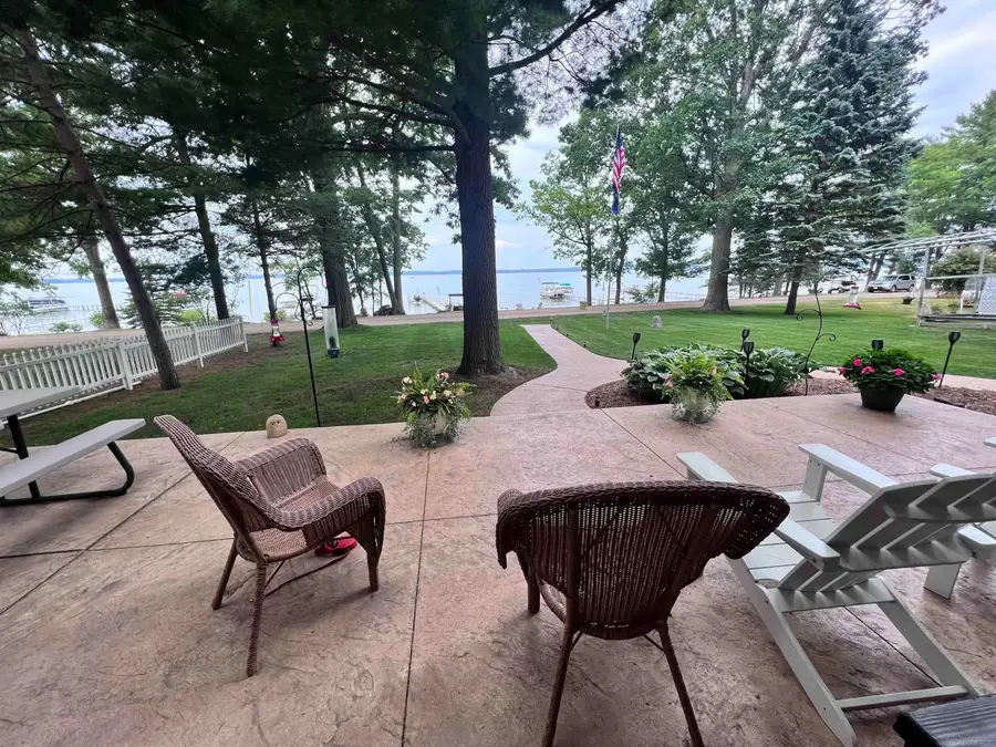 605 Sam-o-set, Roscommon, MI 48653 - #2